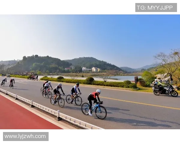 奔驰贵阳·2025年贵阳贵安公路自行车赛开赛